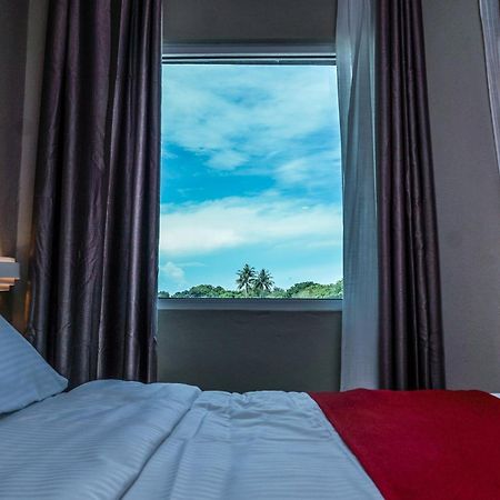 Destini Akef Villa Pantai Cenang  Exterior photo
